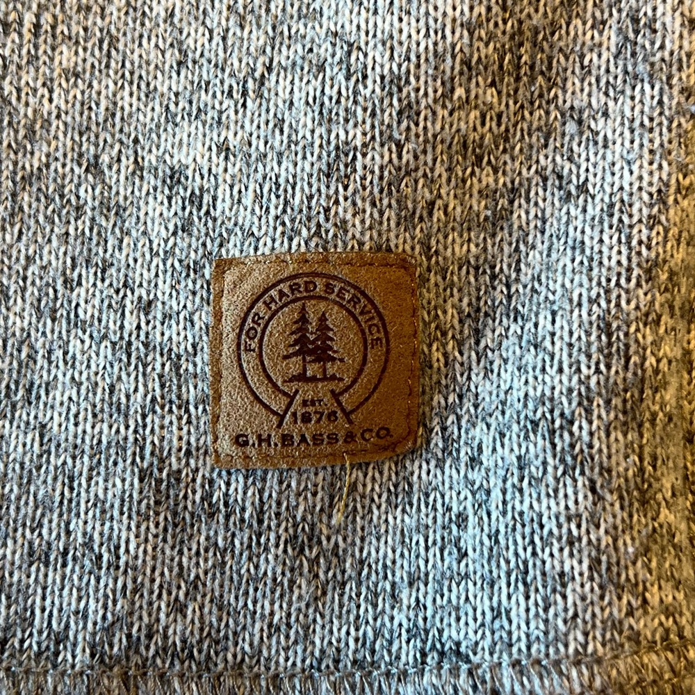 G. H. Bass & Co 1/4 Zip Pullover Sweater - Picture 7 of 11